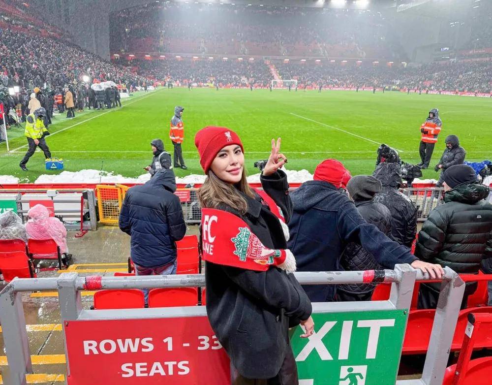 里尔主场大胜，继续保持不败