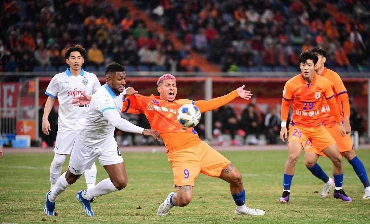 包含雷恩主场失分近期战绩不佳遭遇波折的词条