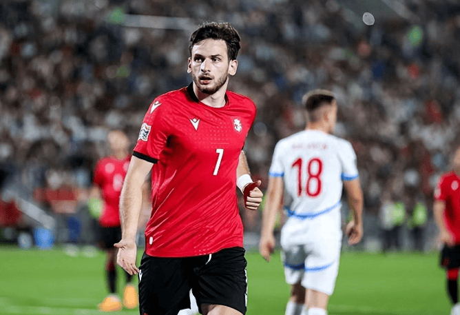 格鲁吉亚球员被誉为未来足坛明星