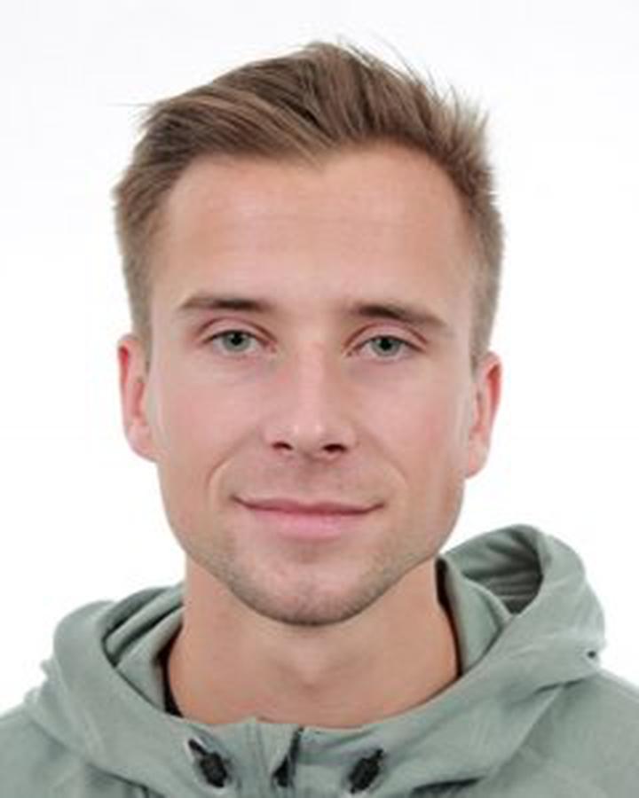 九游中国-爱沙尼亚田径运动员勇敢冲刺，报得成功