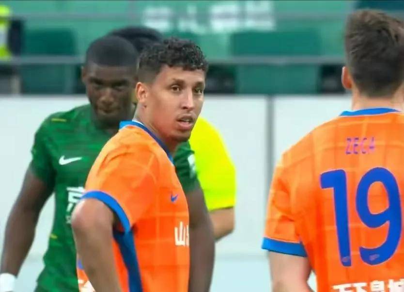 亚特兰大客场惜败弗洛西诺内，争议判罚惹怒球迷