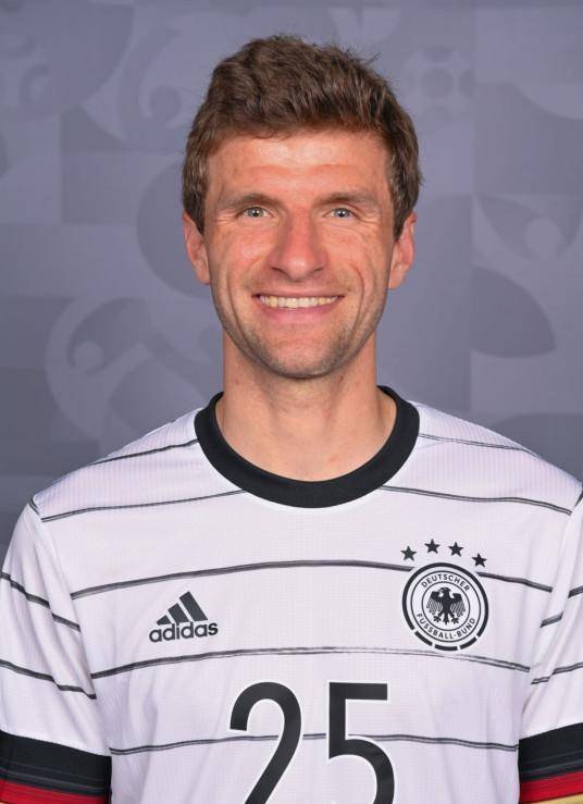 九游体育APP下载-托马斯·穆勒连入两球，德国队成功晋级欧锦赛