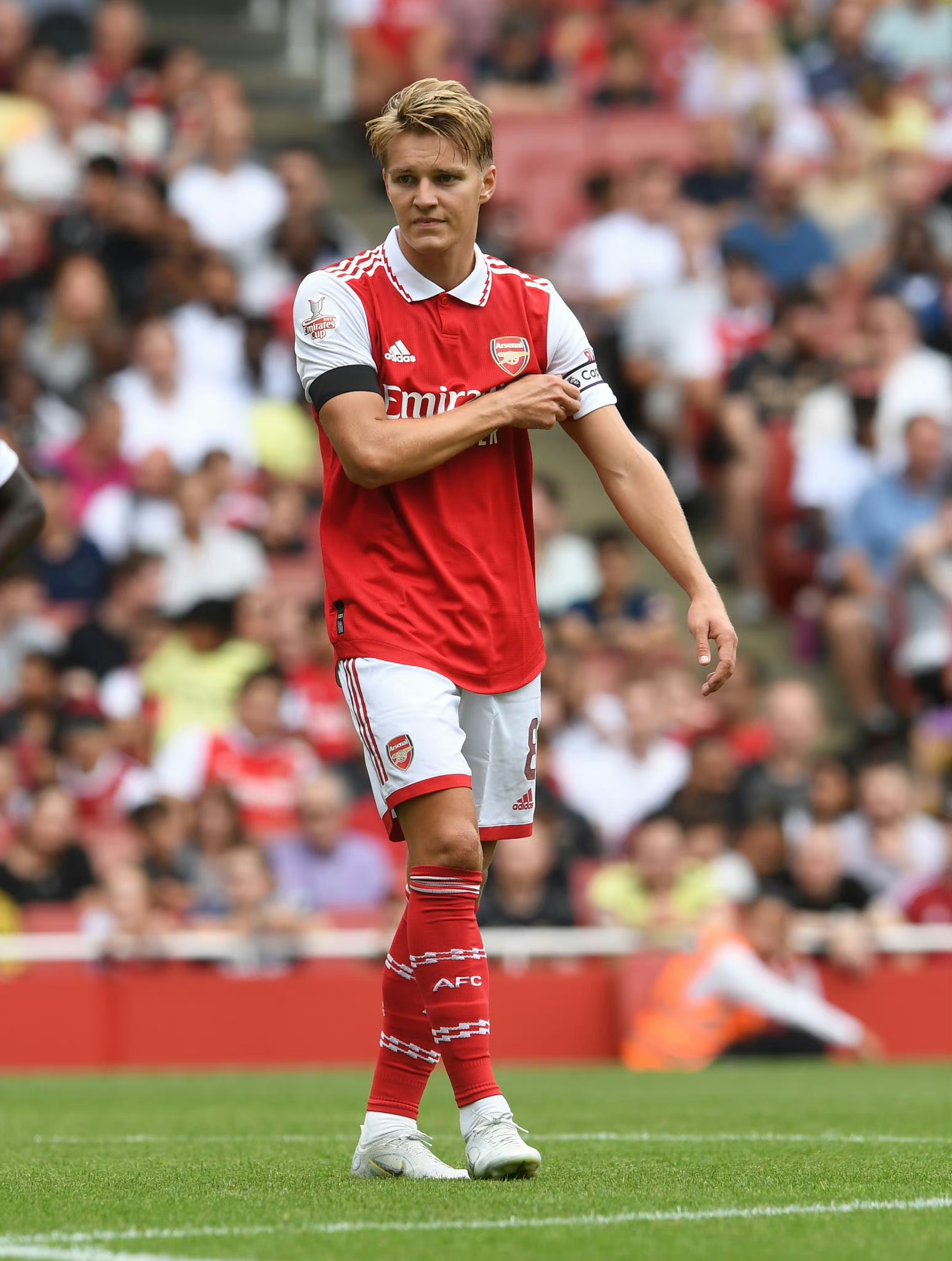 阿联酋球队势如破竹，豪取胜利