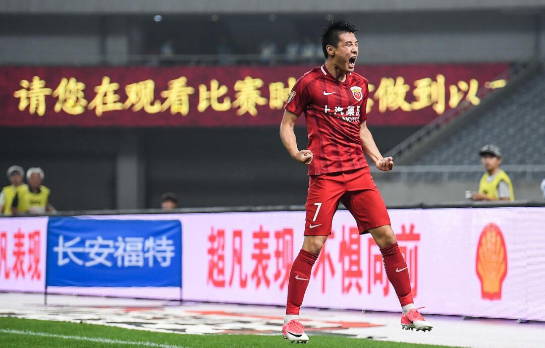 关于中超球队签下外援球星重注冲击联赛冠军的信息