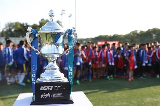 九游娱乐入口-国际足球盛宴中，女队摘得桂冠！