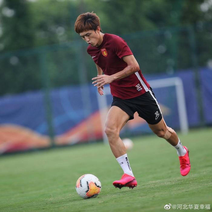 河北华夏幸福客场憾负，中超排名逐渐下滑