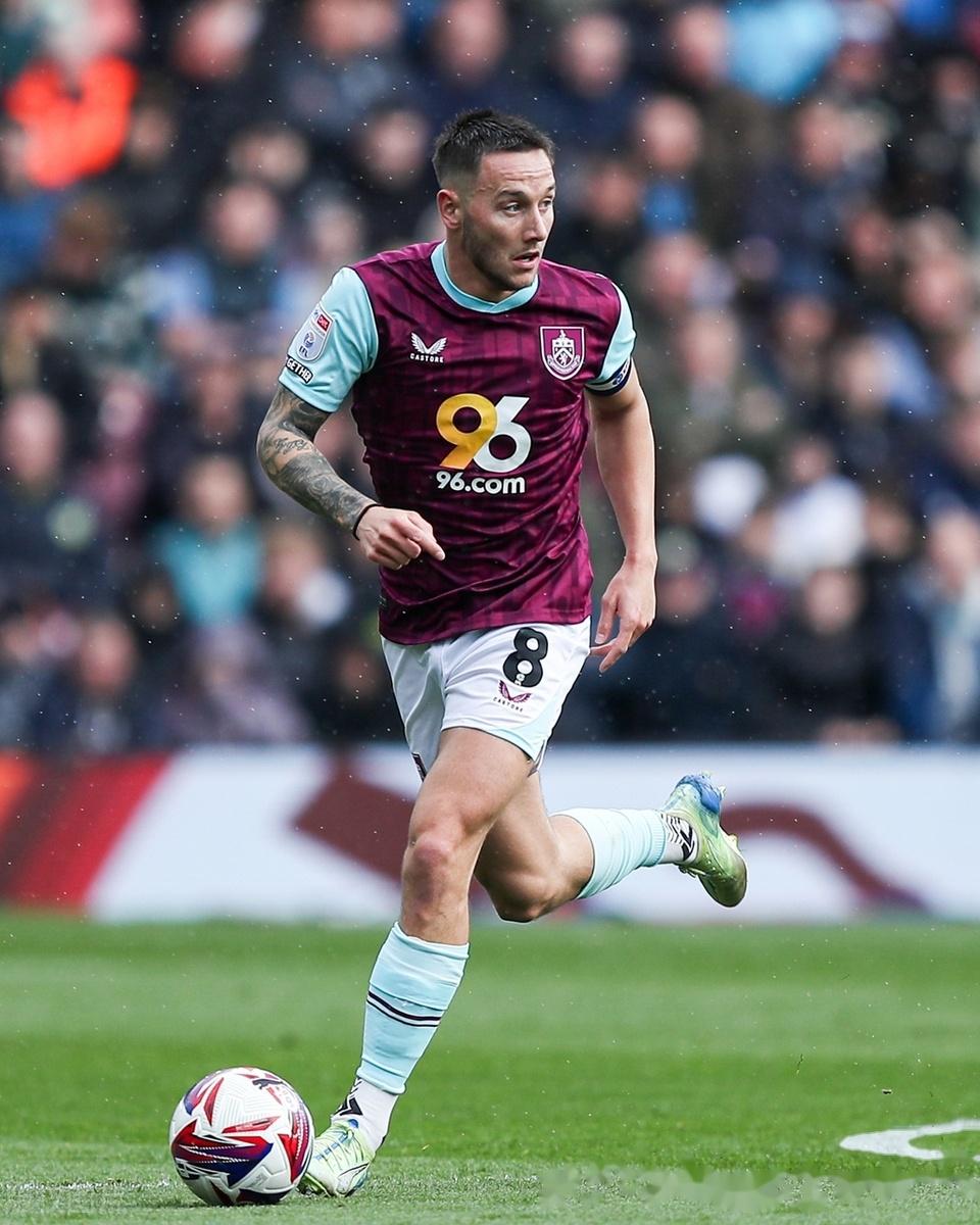 九游app下载-诺里奇主场不敌对手，英超梦想渺茫的简单介绍