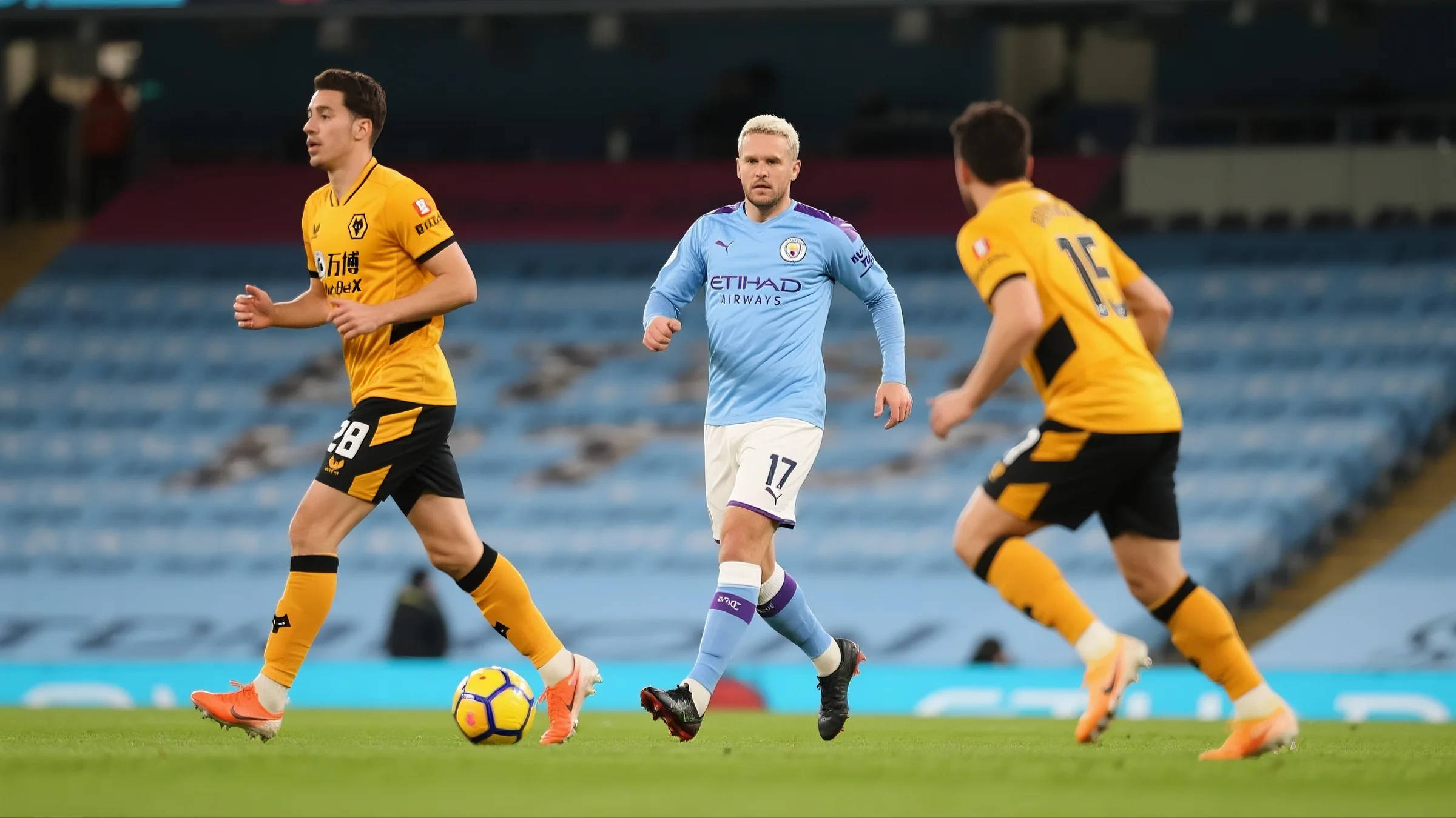 九游娱乐-曼联客场挑战狼队，势均力敌谁将笑到最后？