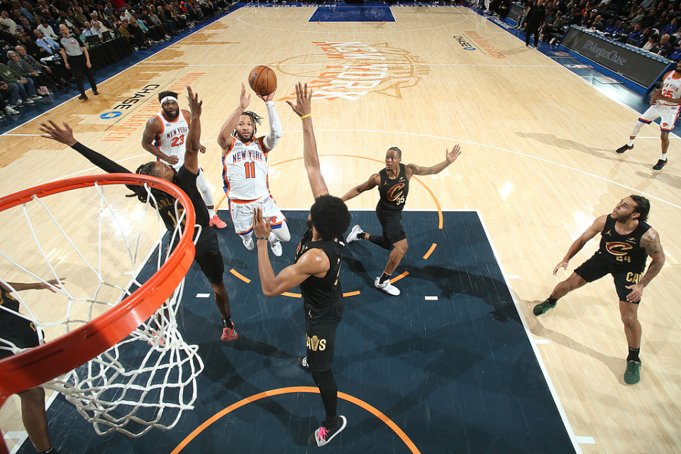 9you娱乐-尼克斯队战胜魔术，球队迎来胜利