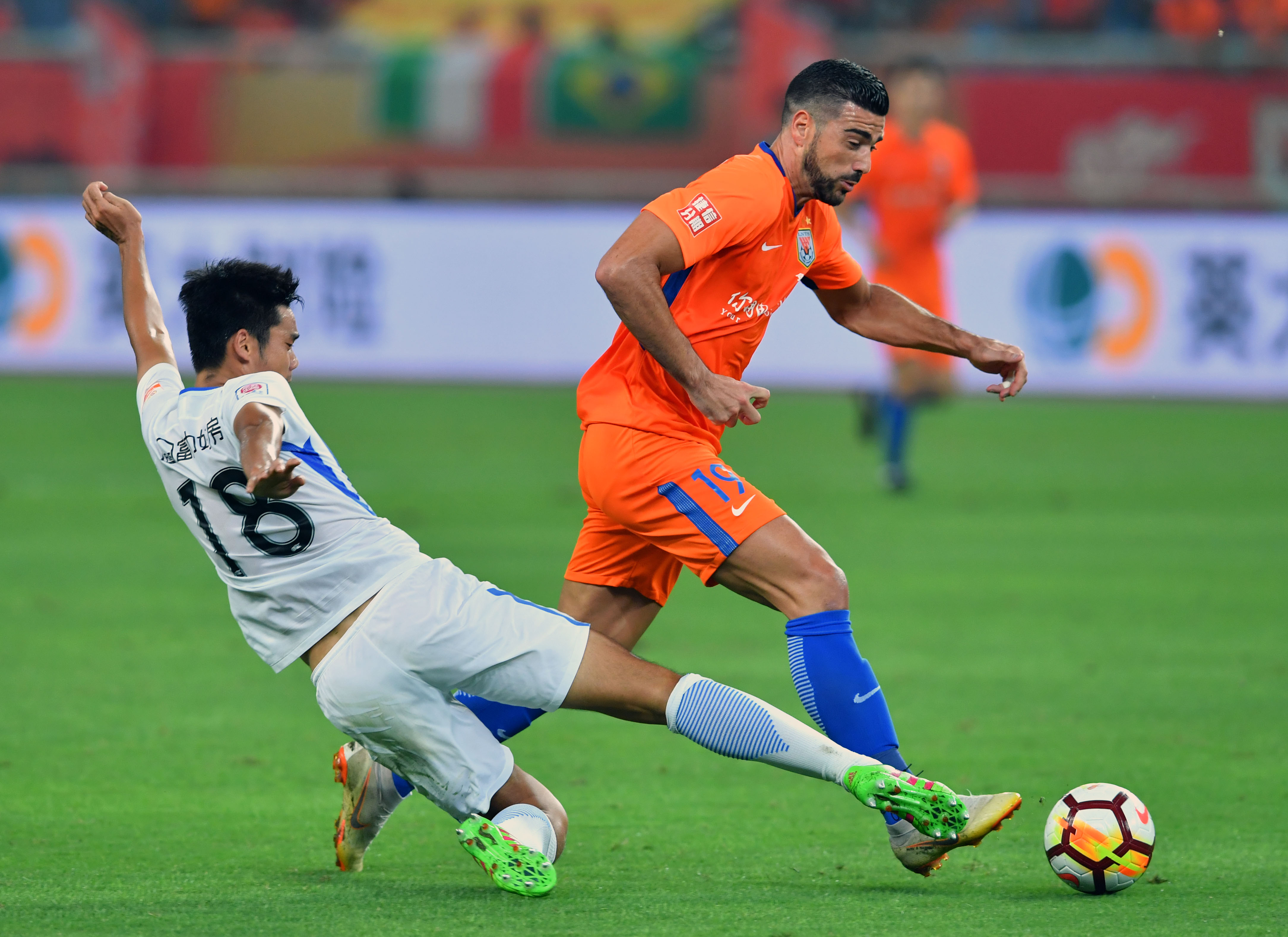 九游app下载-广州富力踢平天津泰达，保级压力增大