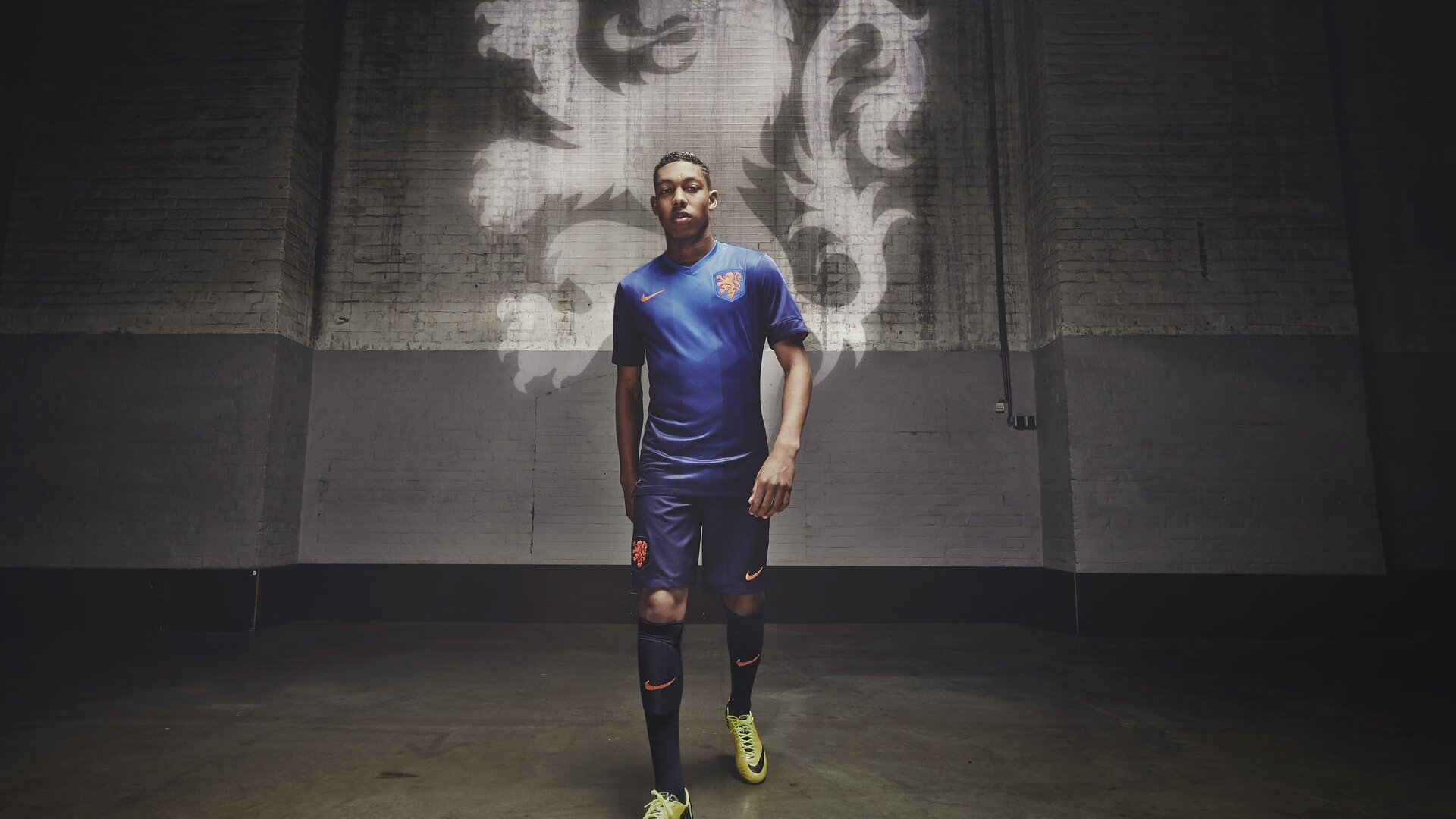 掌控力的两极，森林狼的团队碾压与库里的个人风暴