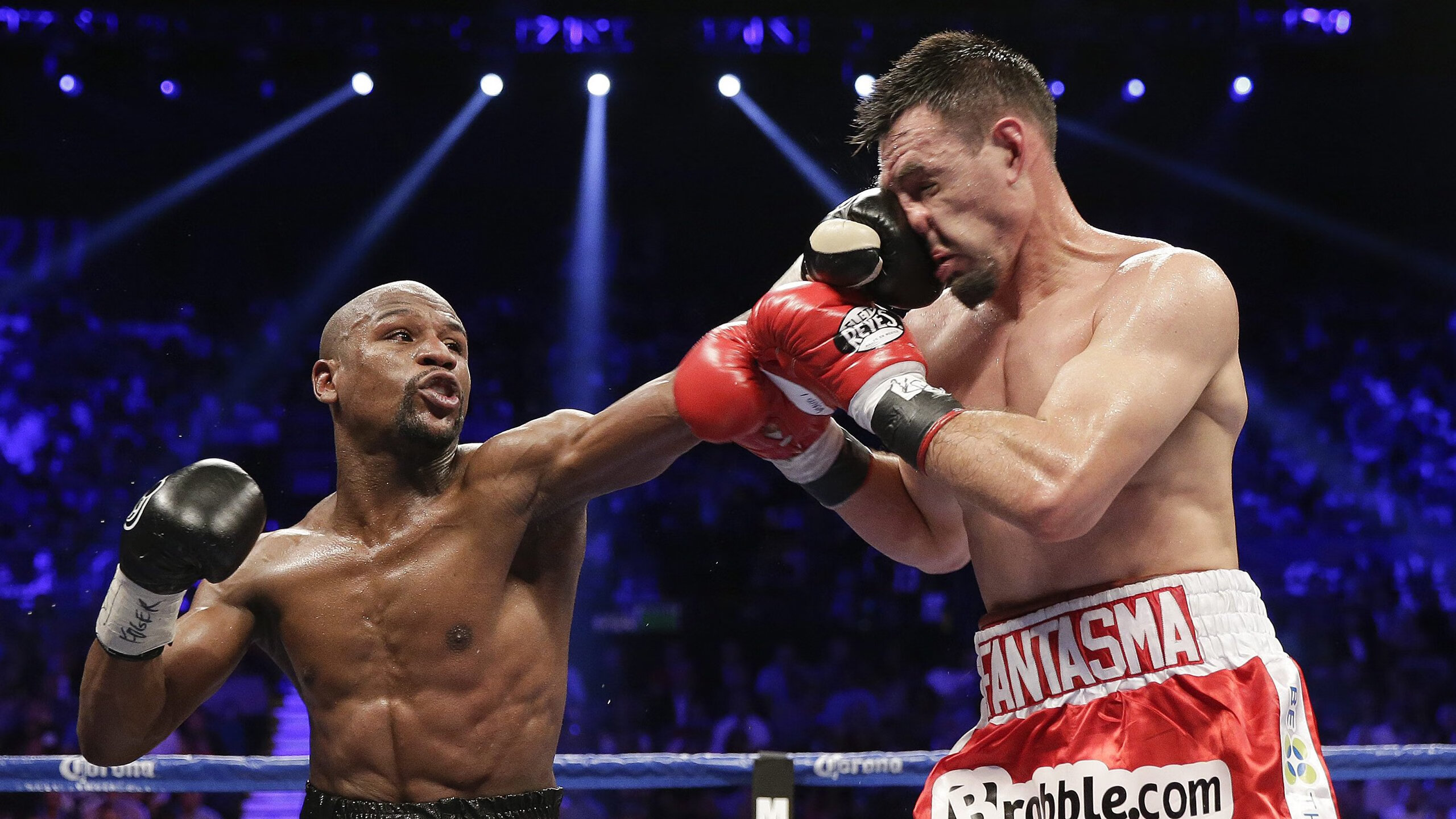 九游娱乐网站-平行时空的交锋，当美网鏖战遇见戴维斯杯的西西帕斯时刻