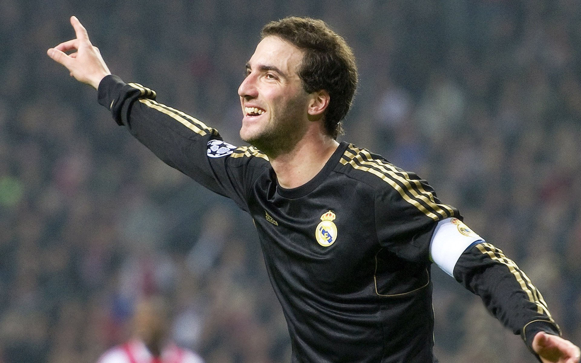 九游娱乐入口-从0-7到8-7！黄金10分钟中国翻盘荷兰，穆勒扛起全队引爆亚洲足球之夜