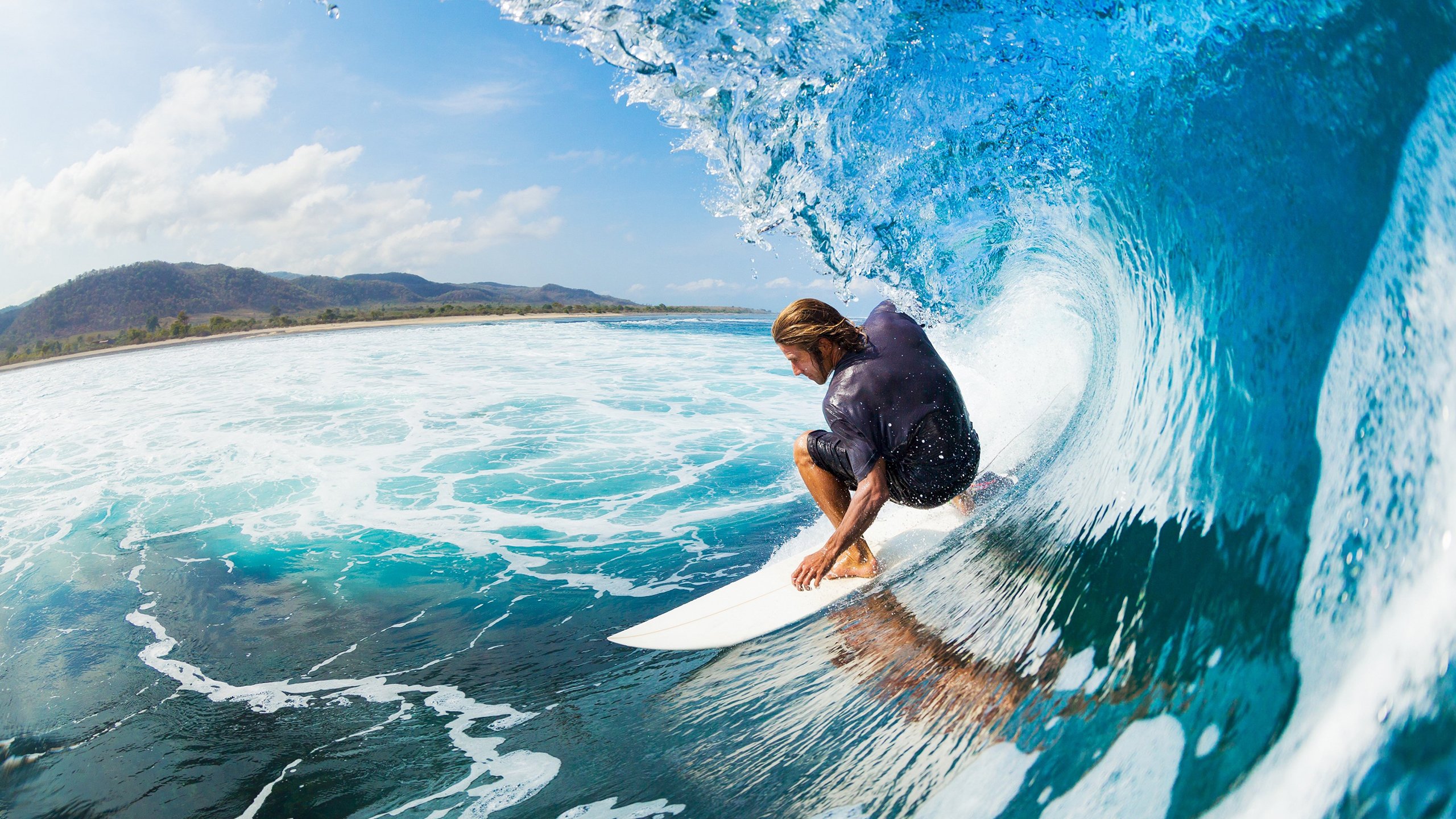 当大和魂遇见梅西魔法，足球世界里的团队奇迹与个人神话